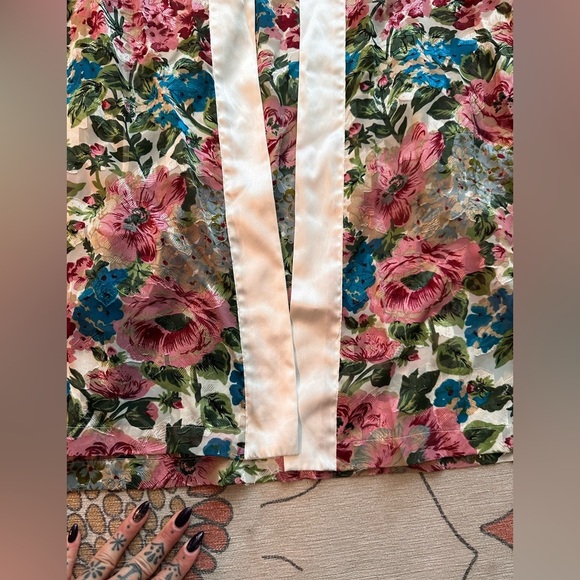 Vintage Gold Label Victorias Secret Floral Kimono/Robe. One Size. - Picture 6 of 13